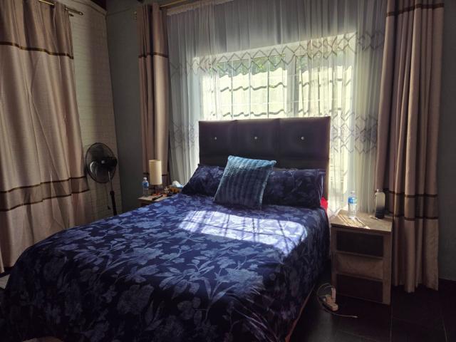 4 Bedroom House For Sale in Malvern