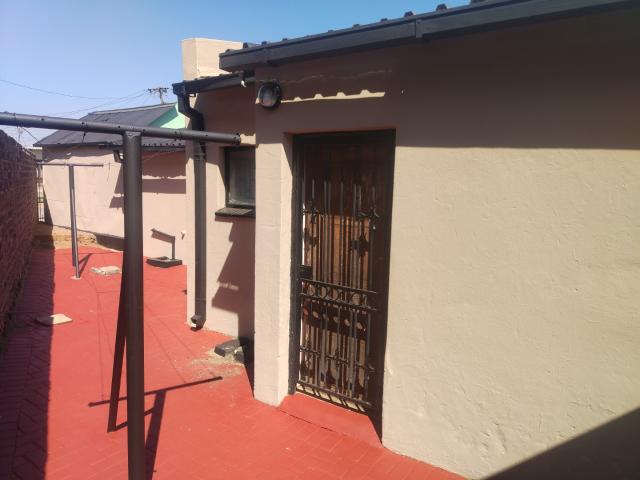 4 Bedroom House For Sale in Mamelodi East