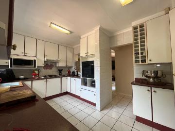 4 Bedroom House For Sale in Marais Steyn Park