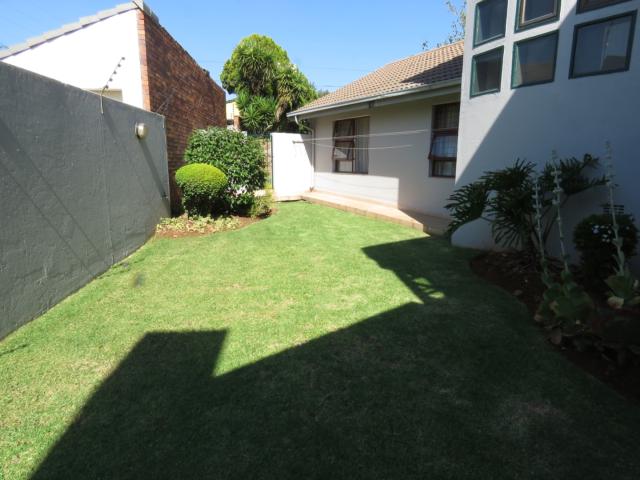 4 Bedroom House For Sale in Marais Steyn Park