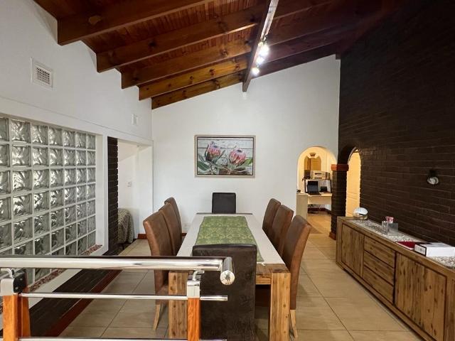 4 Bedroom House For Sale in Marburg