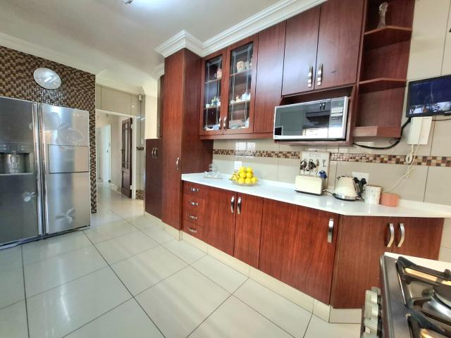 4 Bedroom House For Sale in Marlands