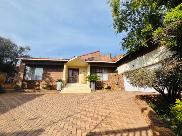 4 Bedroom House For Sale in Meyersdal