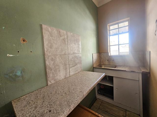 4 Bedroom House For Sale in Meerhof