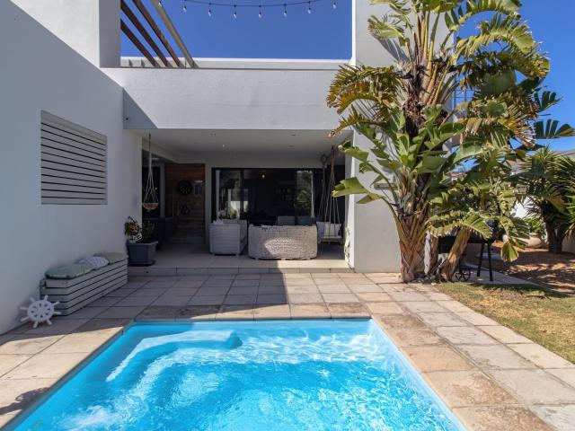 4 Bedroom House For Sale in Melkbosstrand Central