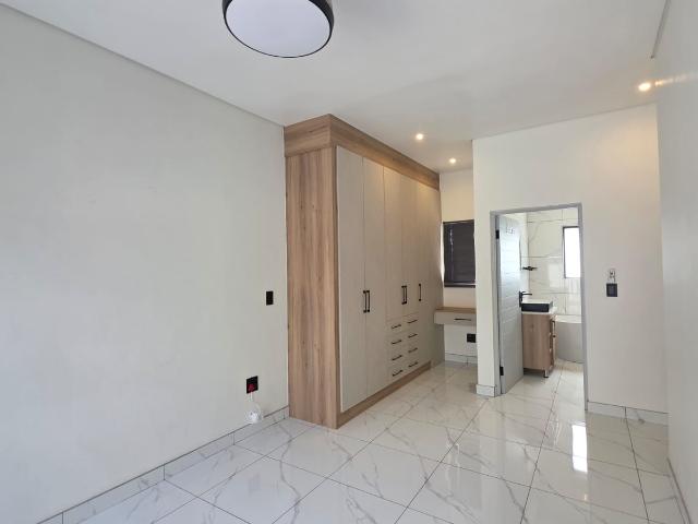 4 Bedroom House For Sale in Melodie