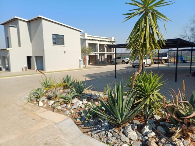 4 Bedroom House For Sale in Melodie
