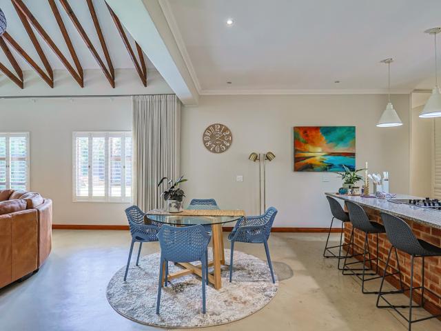 4 Bedroom House For Sale in Melodie