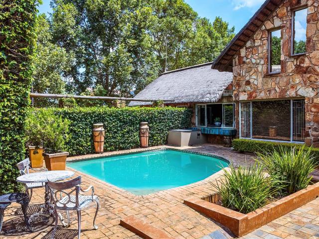 4 Bedroom House For Sale in Melodie