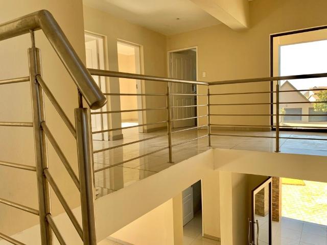 4 Bedroom House For Sale in Melodie