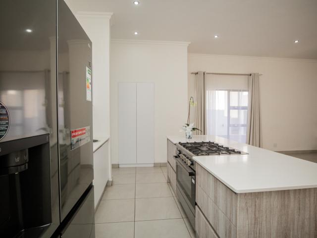 4 Bedroom House For Sale in Melodie