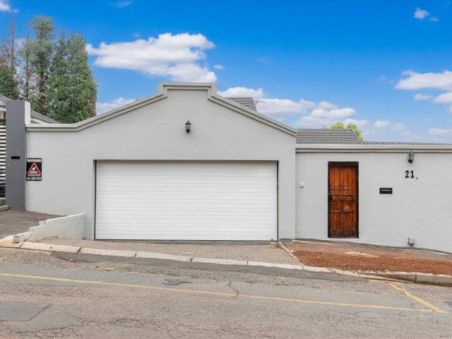 4 Bedroom House For Sale in Melville