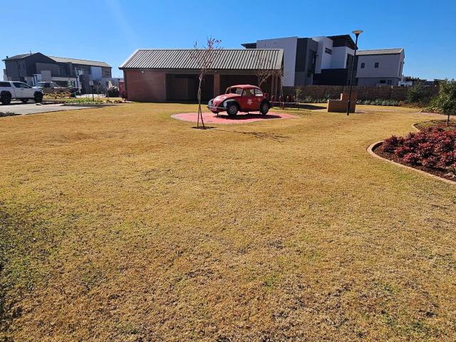 4 Bedroom House For Sale in Midstream Estate