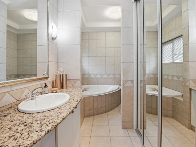 4 Bedroom House For Sale in Milnerton Central