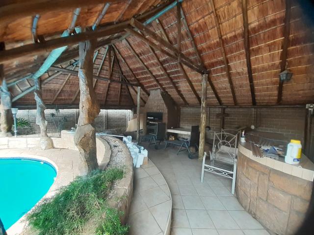 4 Bedroom House For Sale in Mimosa Park