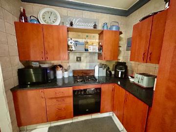 4 Bedroom House For Sale in Mineralia