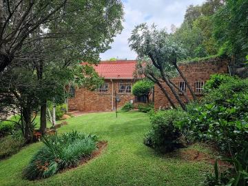 4 Bedroom House For Sale in Mulbarton