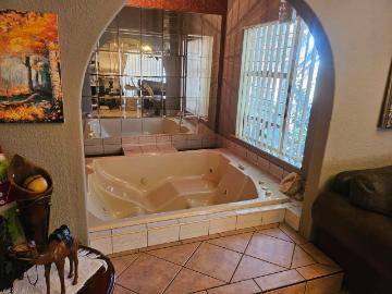 4 Bedroom House For Sale in Mulbarton