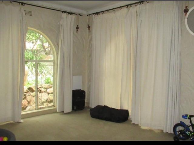 4 Bedroom House For Sale in Mulbarton
