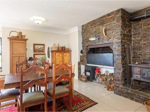4 Bedroom House For Sale in Myburgh Park