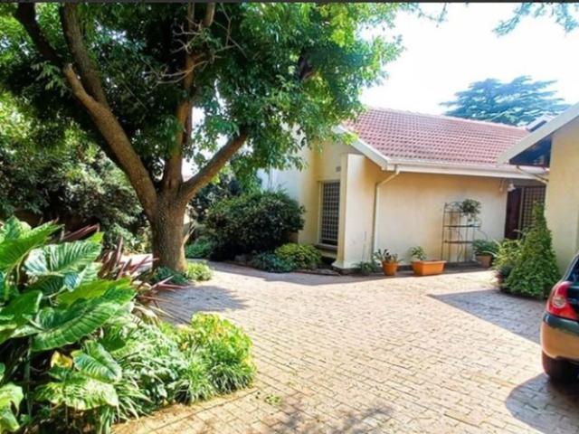 4 Bedroom House For Sale in Norkem Park