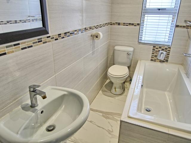 4 Bedroom House For Sale in North Riding