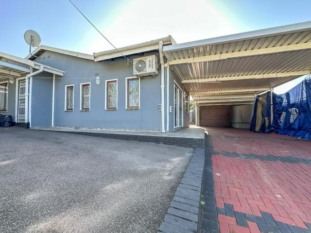 4 Bedroom House For Sale in Northcroft