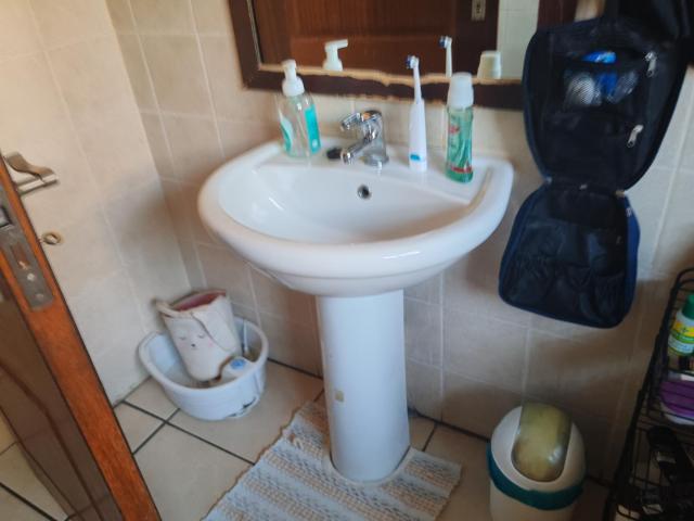 4 Bedroom House For Sale in New State Areas
