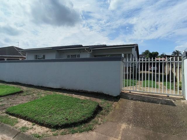 4 Bedroom House For Sale in Newholme