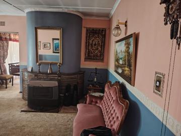 4 Bedroom House For Sale in Nimrod Park