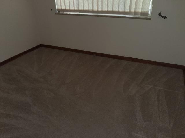 4 Bedroom House For Sale in South Crest