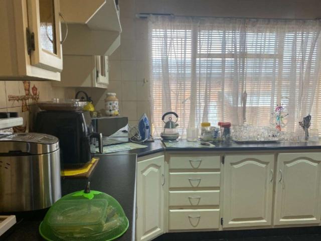 4 Bedroom House For Sale in South Hills