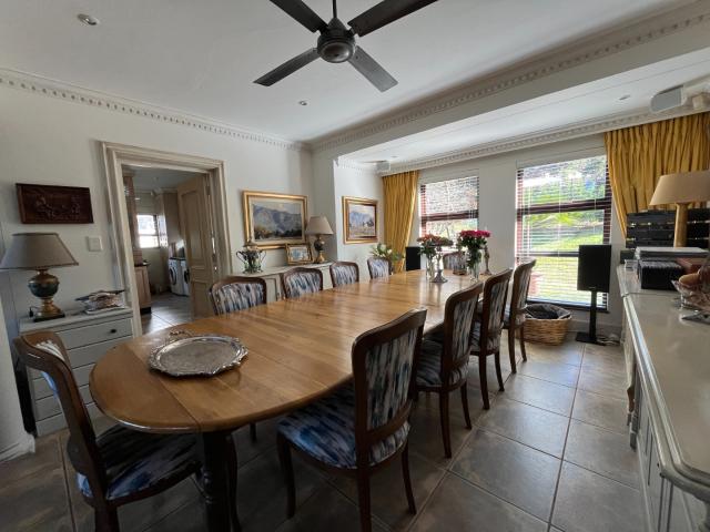 4 Bedroom House For Sale in Southbroom