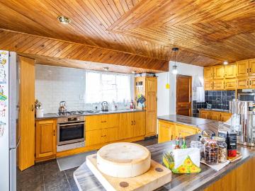 4 Bedroom House For Sale in Sophiatown