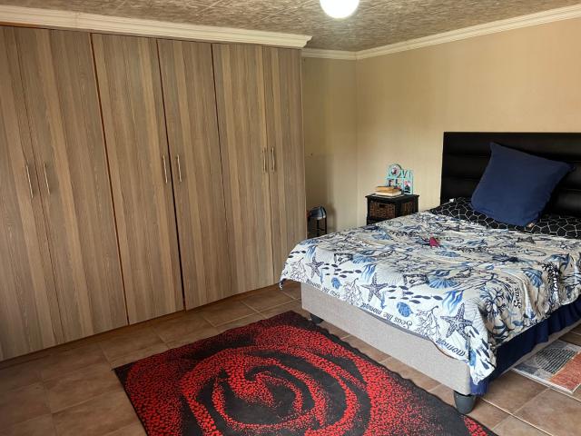 4 Bedroom House For Sale in Soshanguve L