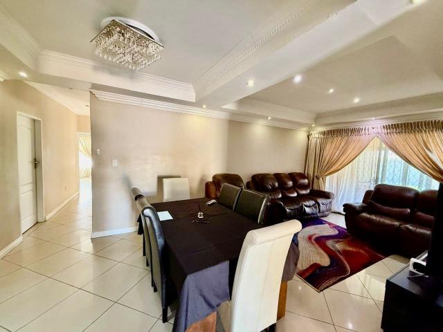 4 Bedroom House For Sale in Savannah Country Estate