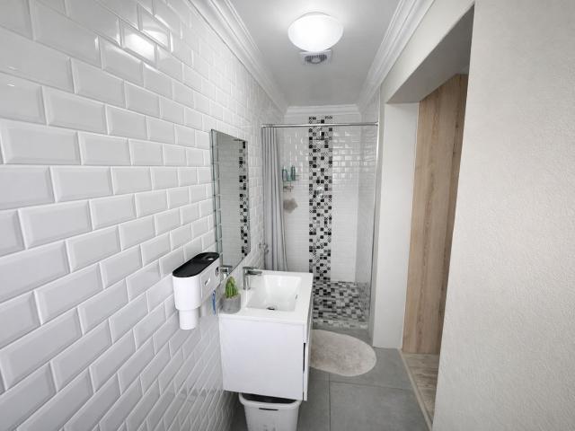 4 Bedroom House For Sale in Saxonsea