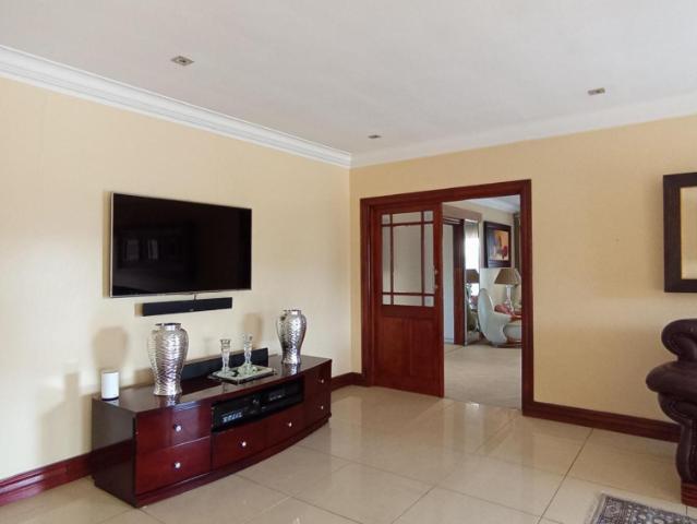 4 Bedroom House For Sale in Sagewood