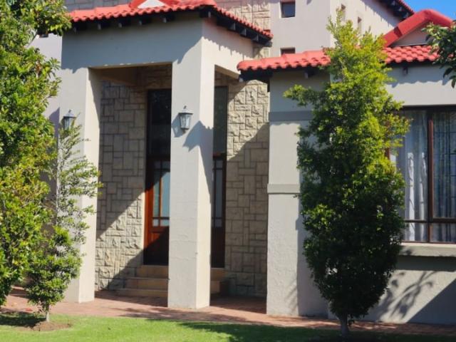 4 Bedroom House For Sale in Sagewood