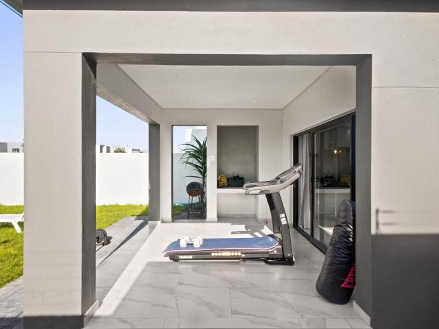 4 Bedroom House For Sale in Sandown