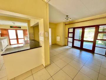 4 Bedroom House For Sale in Sandringham