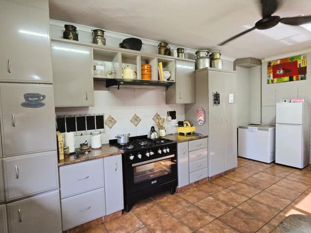 4 Bedroom House For Sale in Scottburgh South