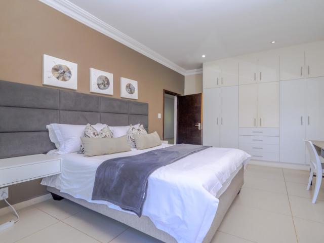 4 Bedroom House For Sale in Sheffield Beach