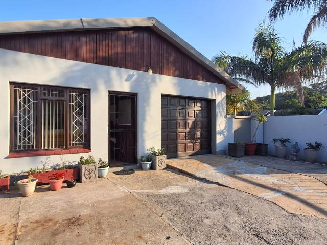 4 Bedroom House For Sale in Shelly Beach