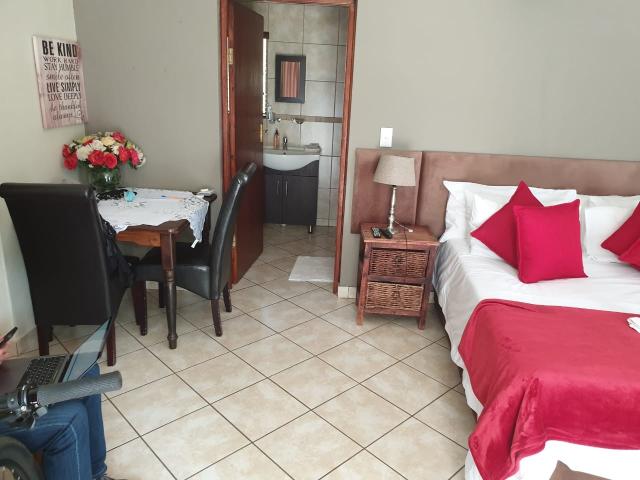 4 Bedroom House For Sale in Silver Lakes Golf Estate