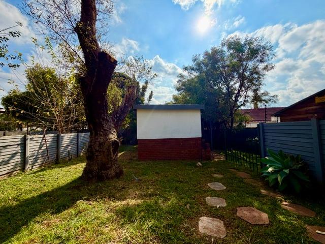 4 Bedroom House For Sale in Silverton