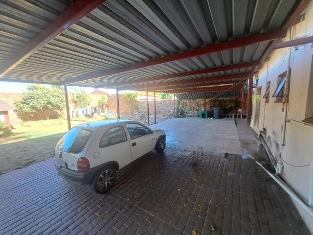 4 Bedroom House For Sale in Silverton