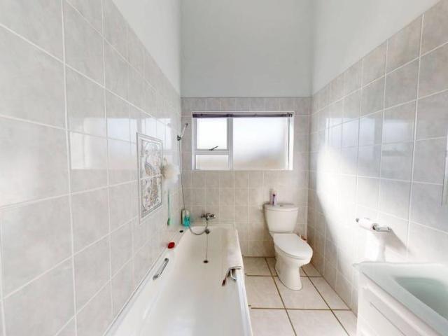 4 Bedroom House For Sale in Stilbaai Wes