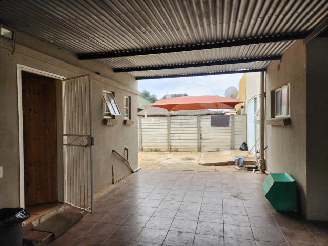 4 Bedroom House For Sale in Stilfontein