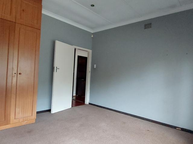 4 Bedroom House For Sale in Strubenvale